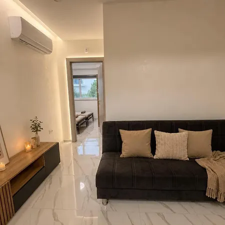 Bright & Spacious 4br 公寓 *