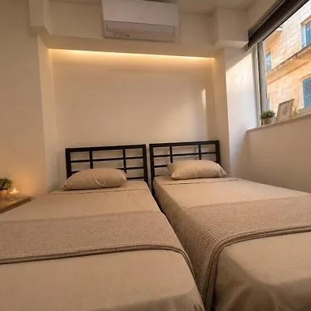 Bright & Spacious 3br - C2 *